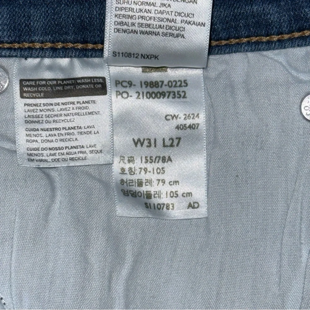 Levi’s Boyfriend Mid Rise Women’s Jeans Sz 31 x 27 Lapis Gem Medium Wash Stretch